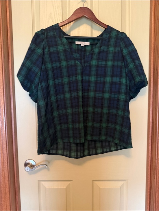 LOFT Tops - LOFT Green and Navy Plaid Short-Sleeve Blouse